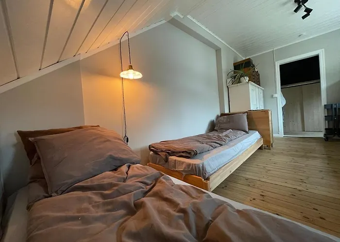 Unikt Skipperhus Med Honer I Hagen Holiday home